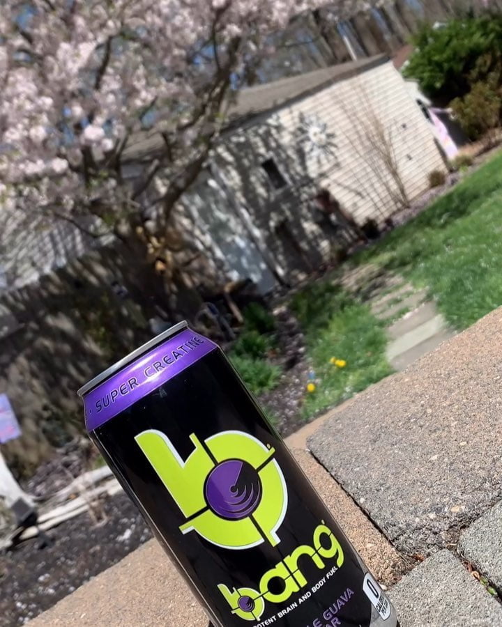 Cant go a day without my @BangEnergy Enjoyjng the sun