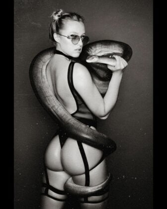 I like playing with snakes... the bigger the better 
————————————————————
   ...