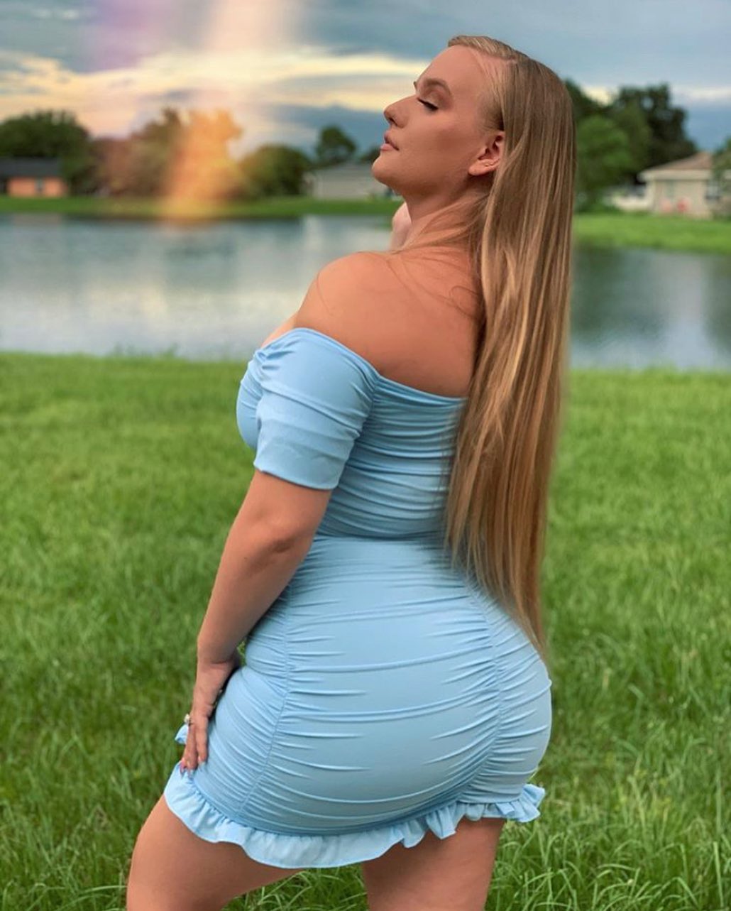 Epitome of a premium Pawg