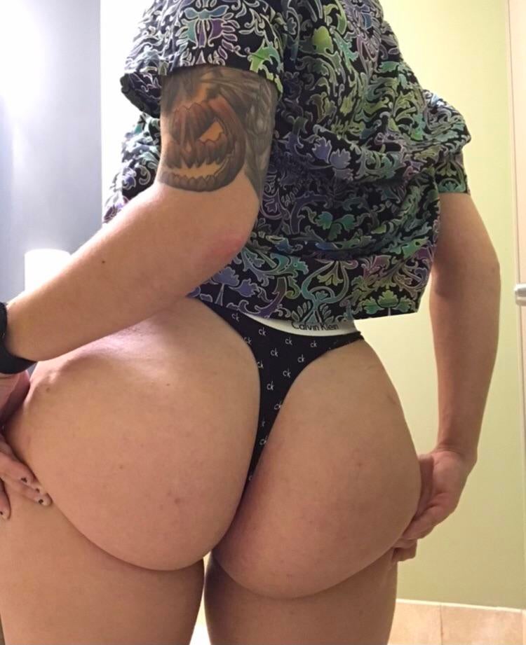 PAWG Should I sit on your face now or later