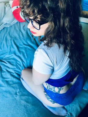 Gf or fuck buddy? 🥺