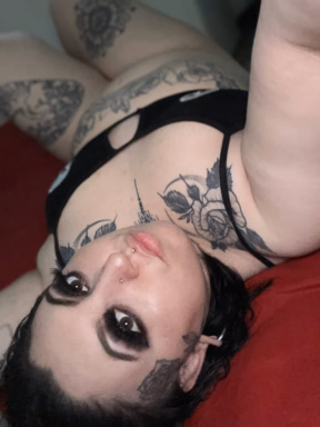 Happy Friday 😈💦 what are you doing this weekend?