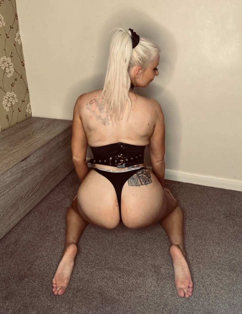 Hope my ass puts you in a trance Thick