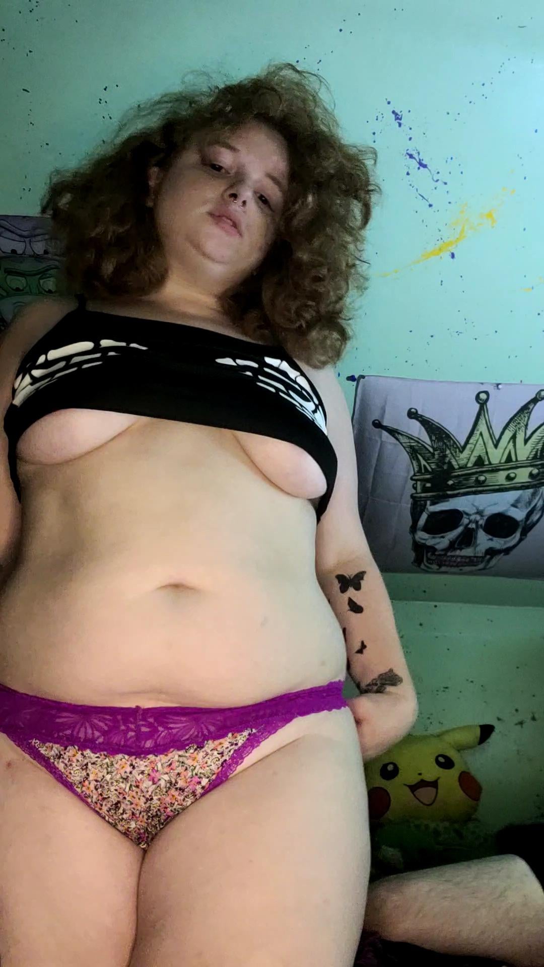 Anyone else hungry Thick White Girls