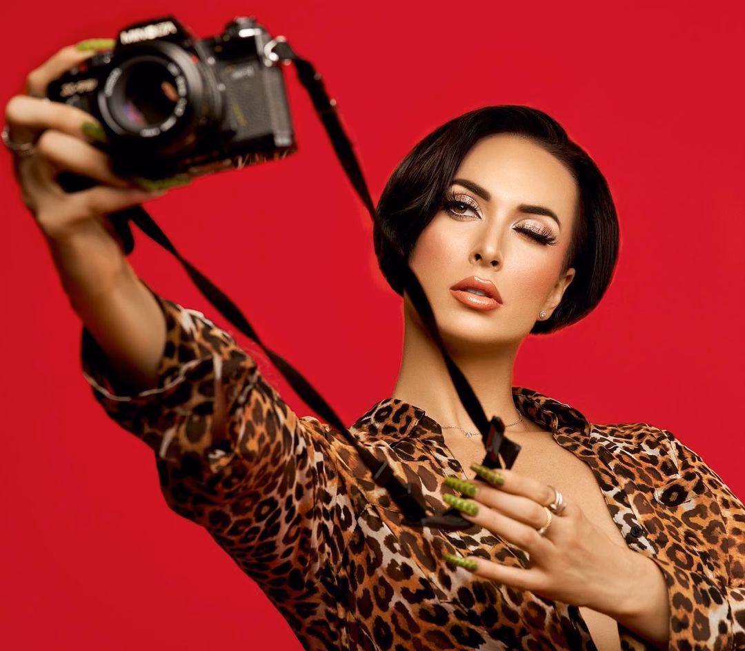 Learn to look through multiple lenses