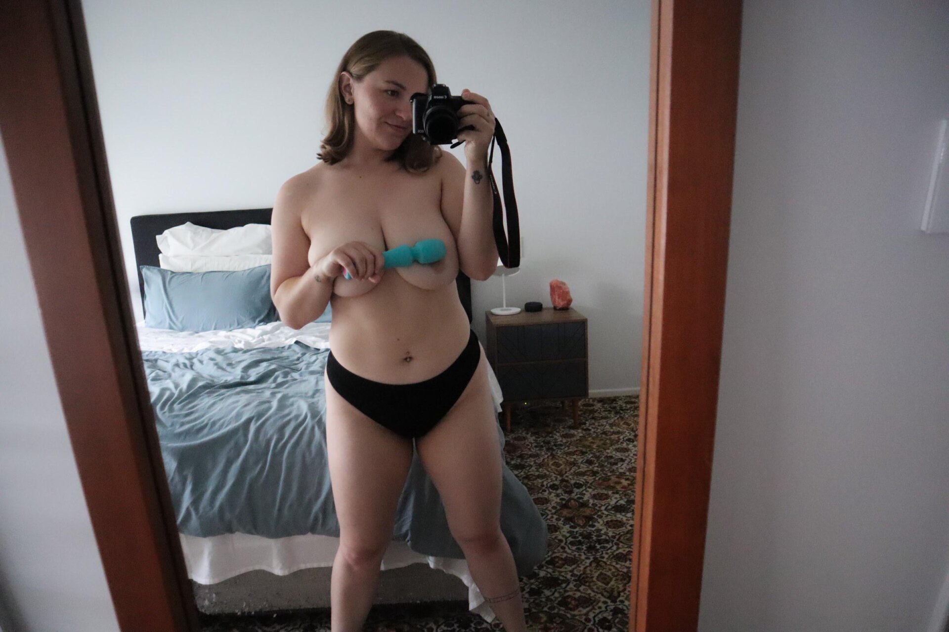 Its play time… Thick White Girls