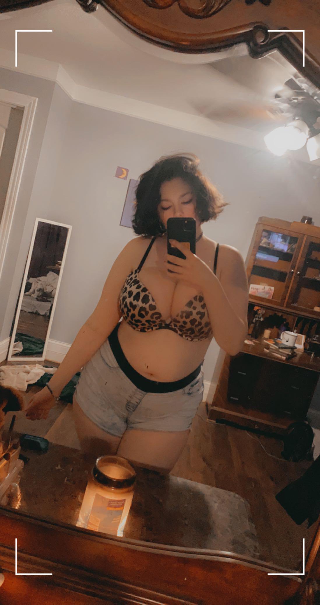 first post here hi Thick White Girls
