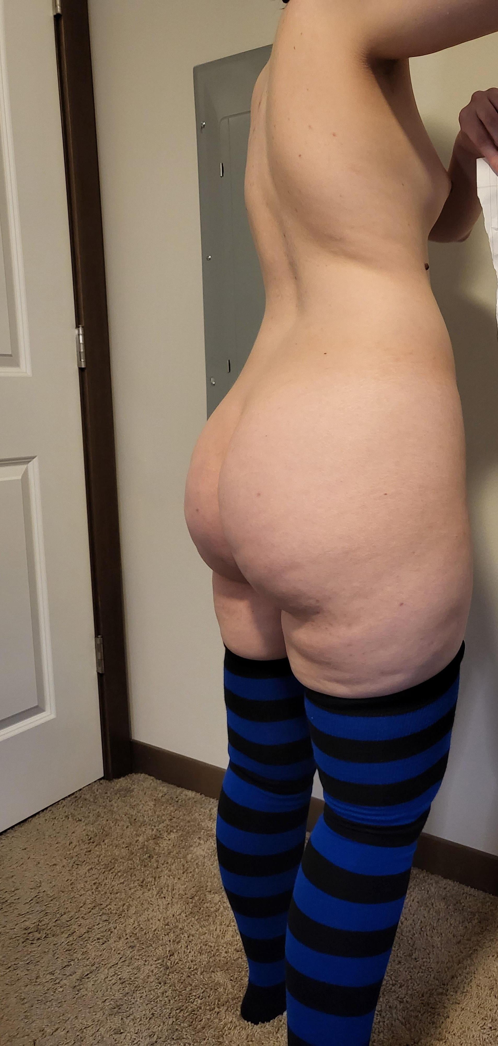 PAWG The socks really bring out the best in my