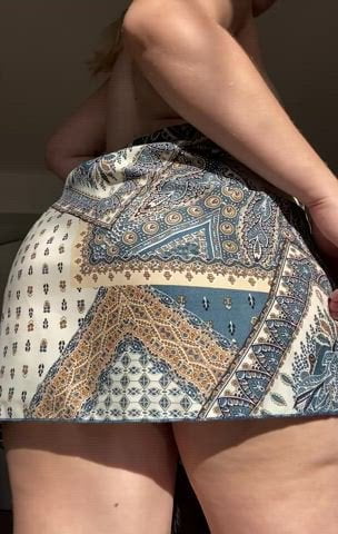 PAWG Want to peek under my skirt