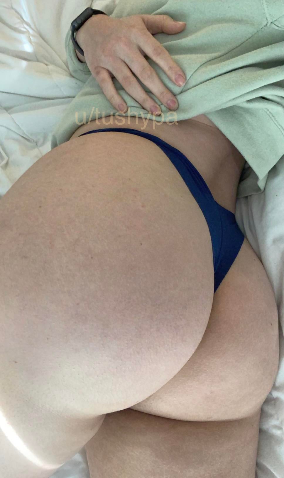 PAWG I would love to sit on someones face right