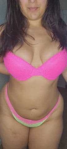 Thick and naturally bouncy. Rate me out of 10!