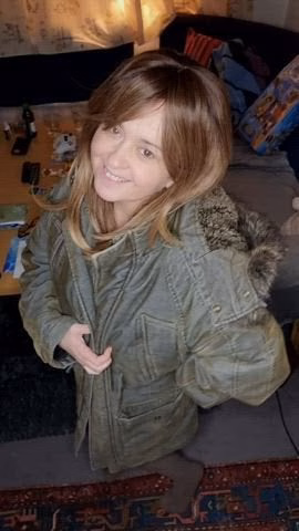 Hey, nice 'coat hangers', lady!