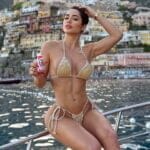 Live life 
Use my code and get 10% off your  Order! BruLuccas10...
