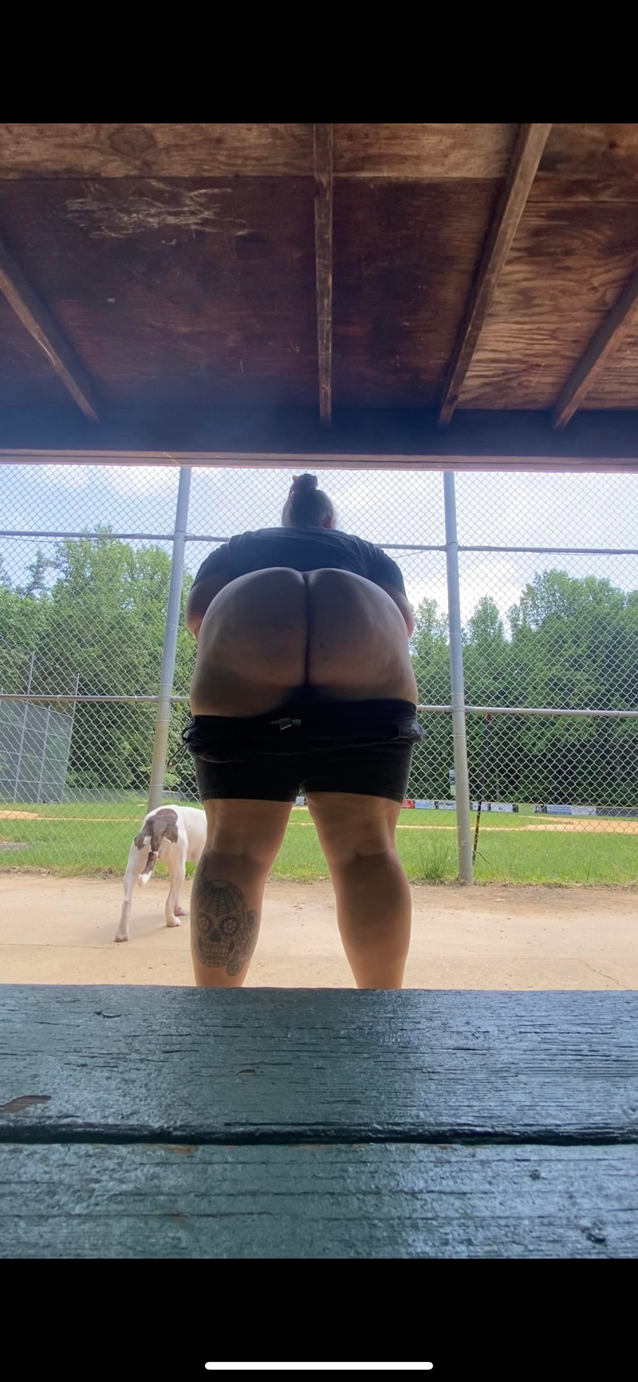 Fun in the dugout Thick White Girls