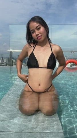 Heres a perfectly petite body reveal Thick White Girls