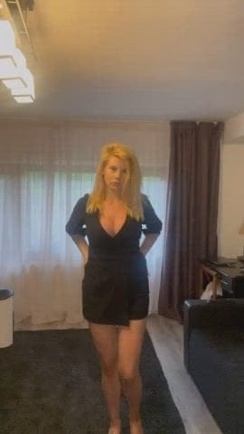 Fuck me raw or with a condom? Your choice 😜