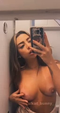flashing my BOOBS in the plane ✈️