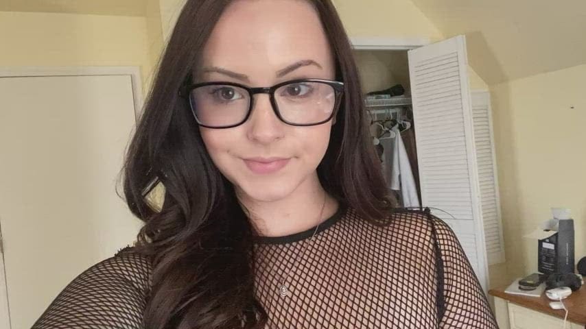 Am I okay for a mom Thick White Girls