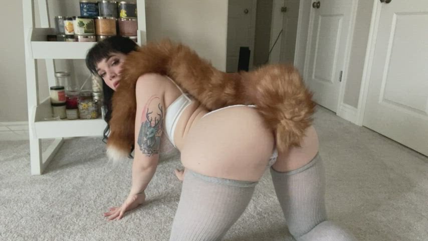 PAWG I want to be your big bootied cum slut