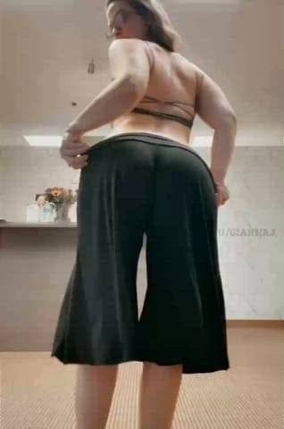 PAWG If my dentist has cameras in his waiting room