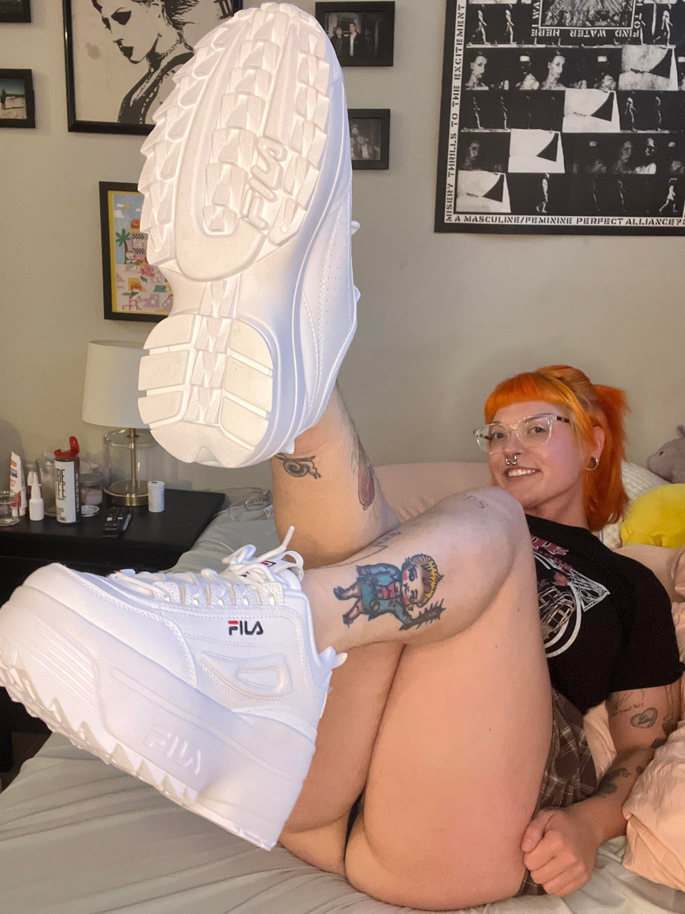 like my new sneakers Thick White Girls