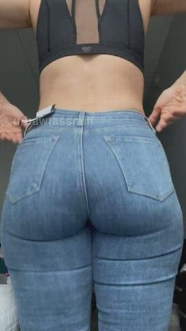 PAWG my new mom jeans cause smiles with such an