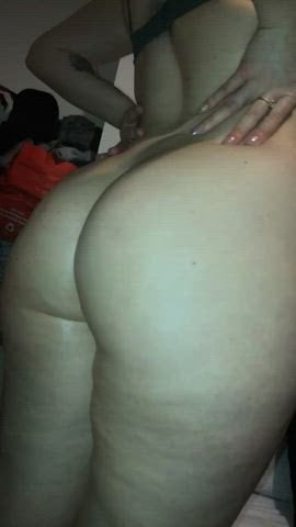 PAWG Ive got a surprise between my thick cheeks