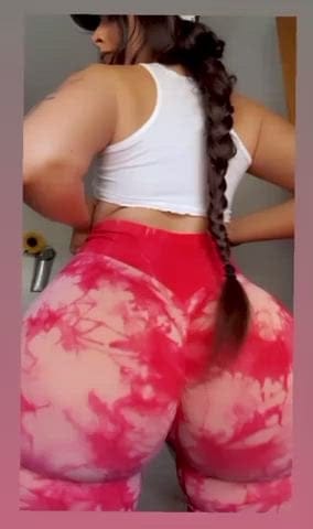 My ass is extraaa bouncy in these Centaur Girls