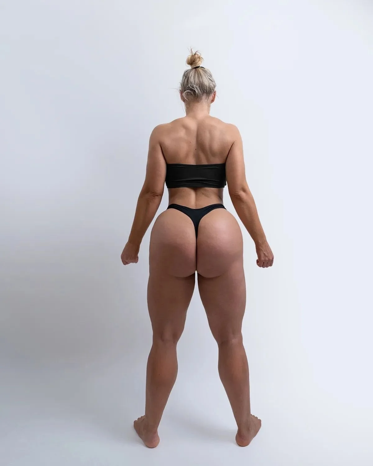 Thicker Mia Sand - HAPPY BOOTY