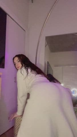 PAWG You know its phat when it moves the whole