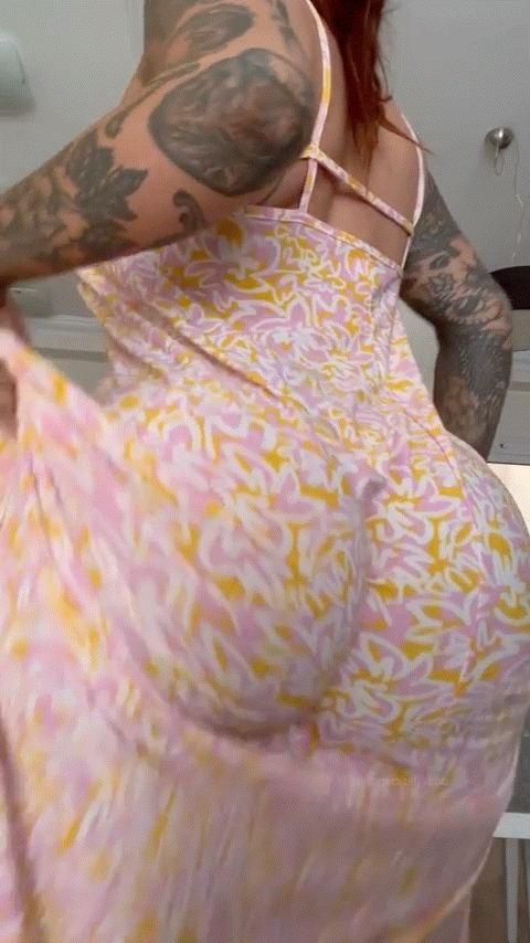 PAWG I never wear panties for you daddy