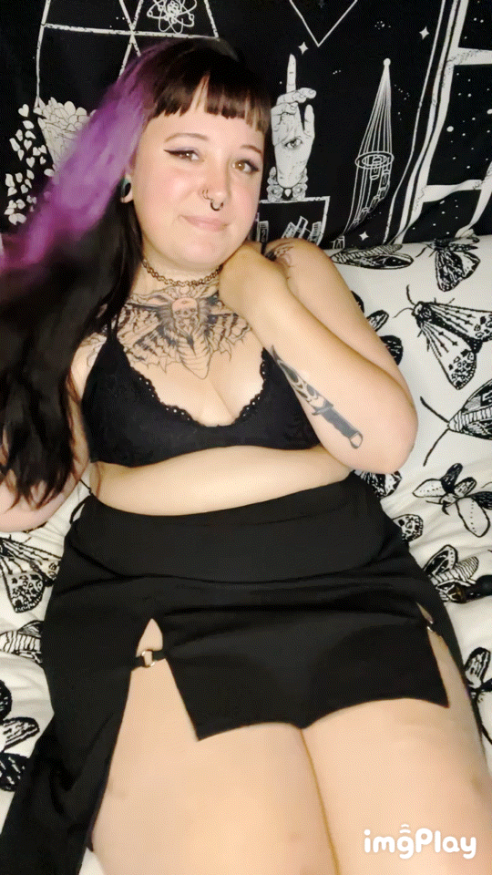 Thicker In need of someone to worship my thicc thighs