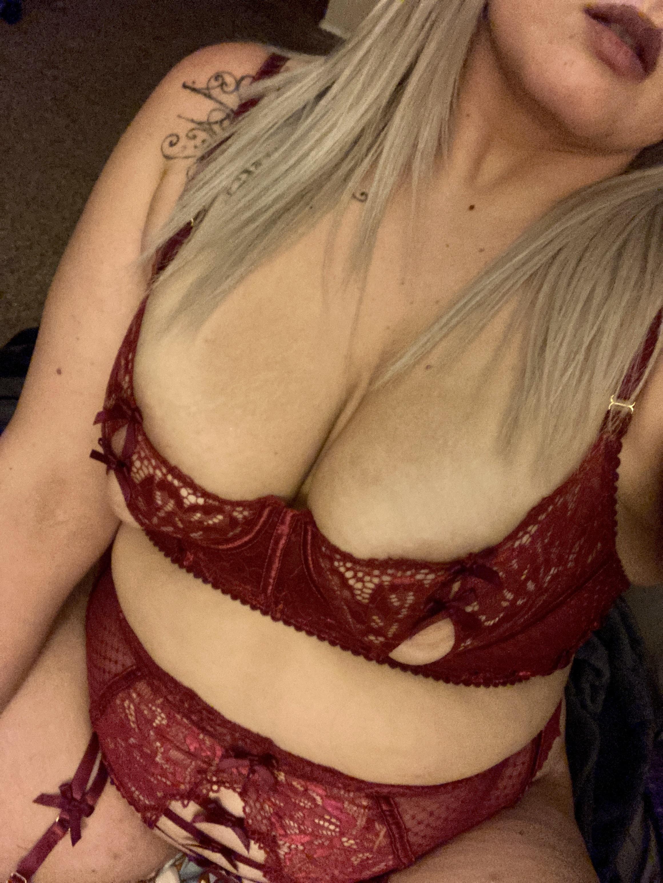 Thicker Thick mom amp wife 31F