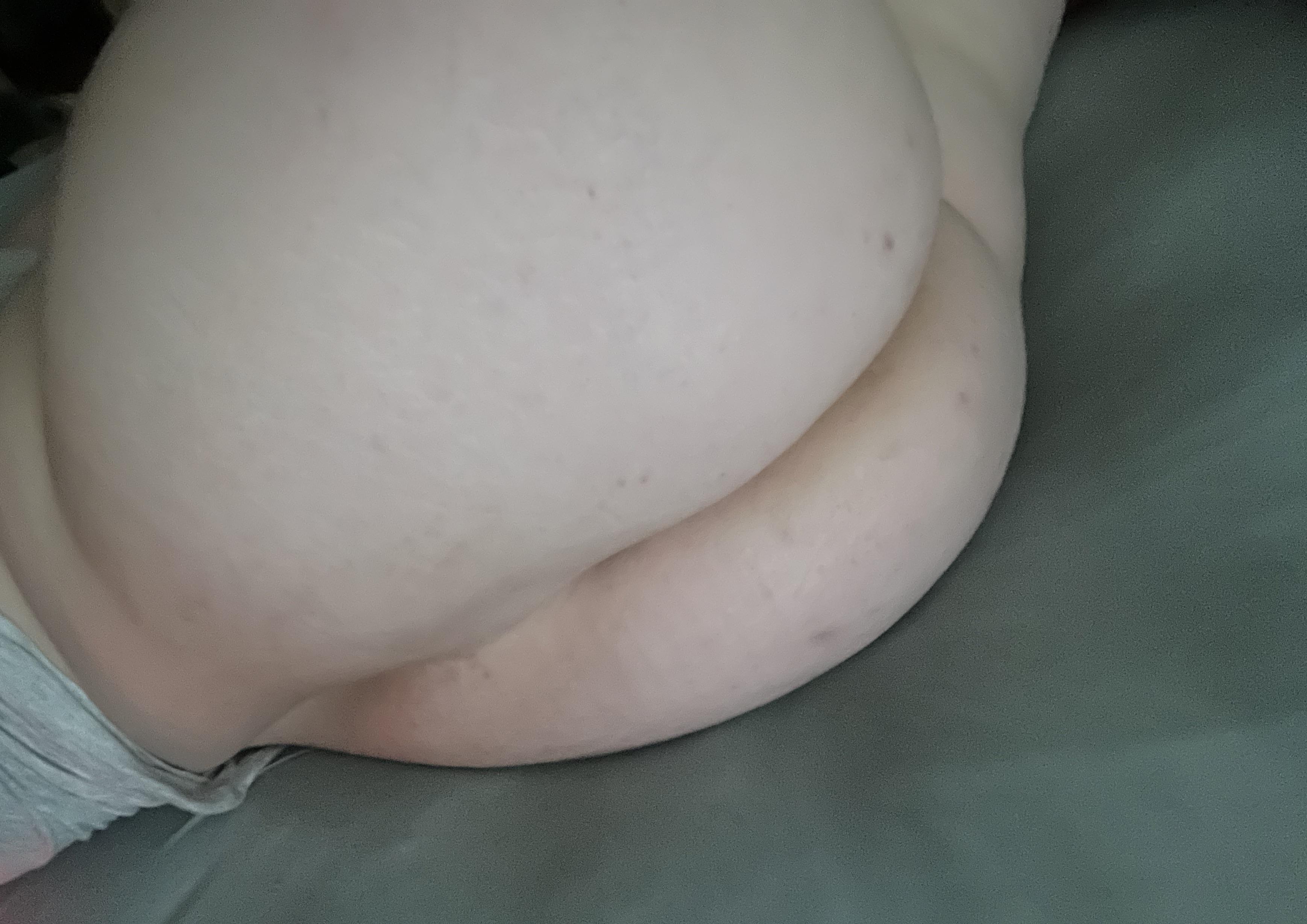 PAWG Sleepy from masturbating