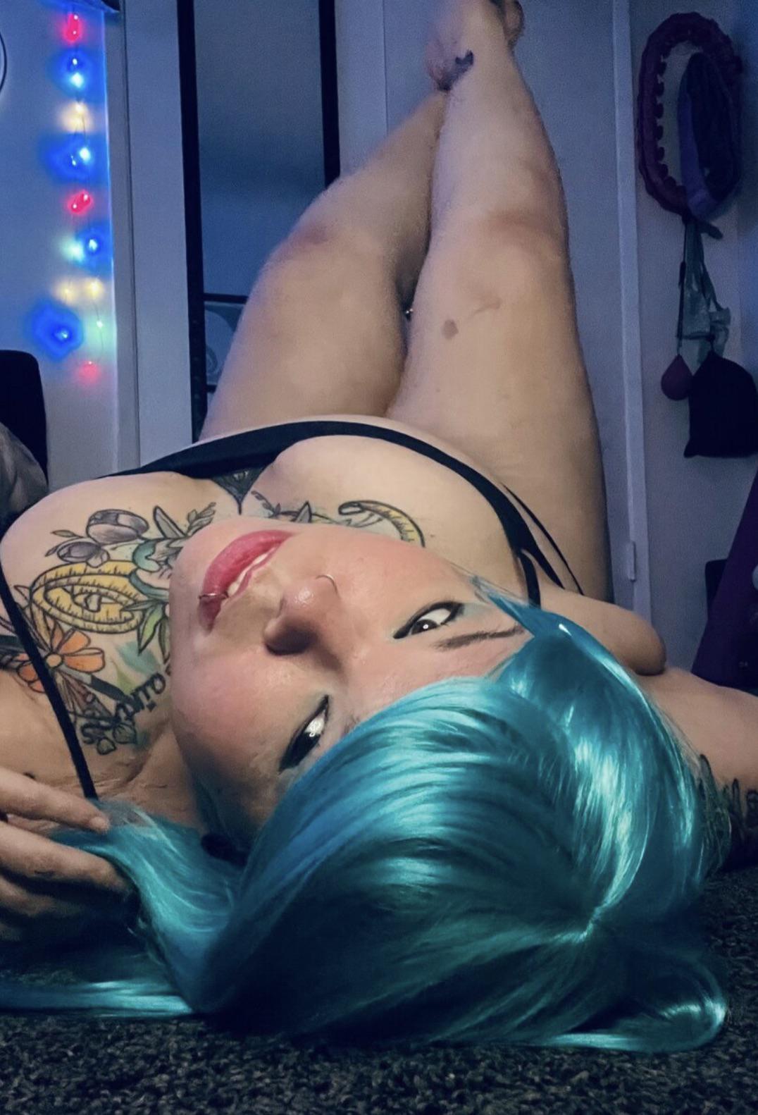 Thicker New teal wig