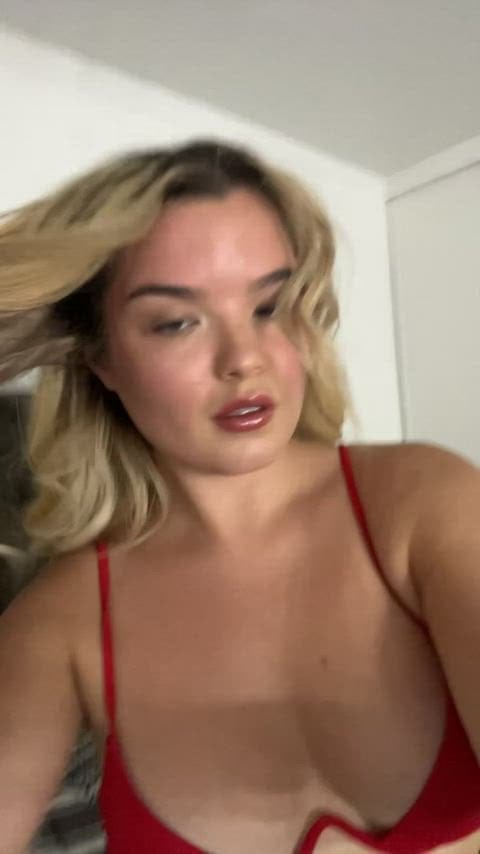 Thicker This thick blonde babe is ready for you