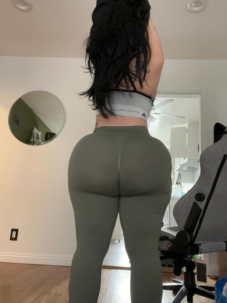 PAWG What first comes to mind when you see my