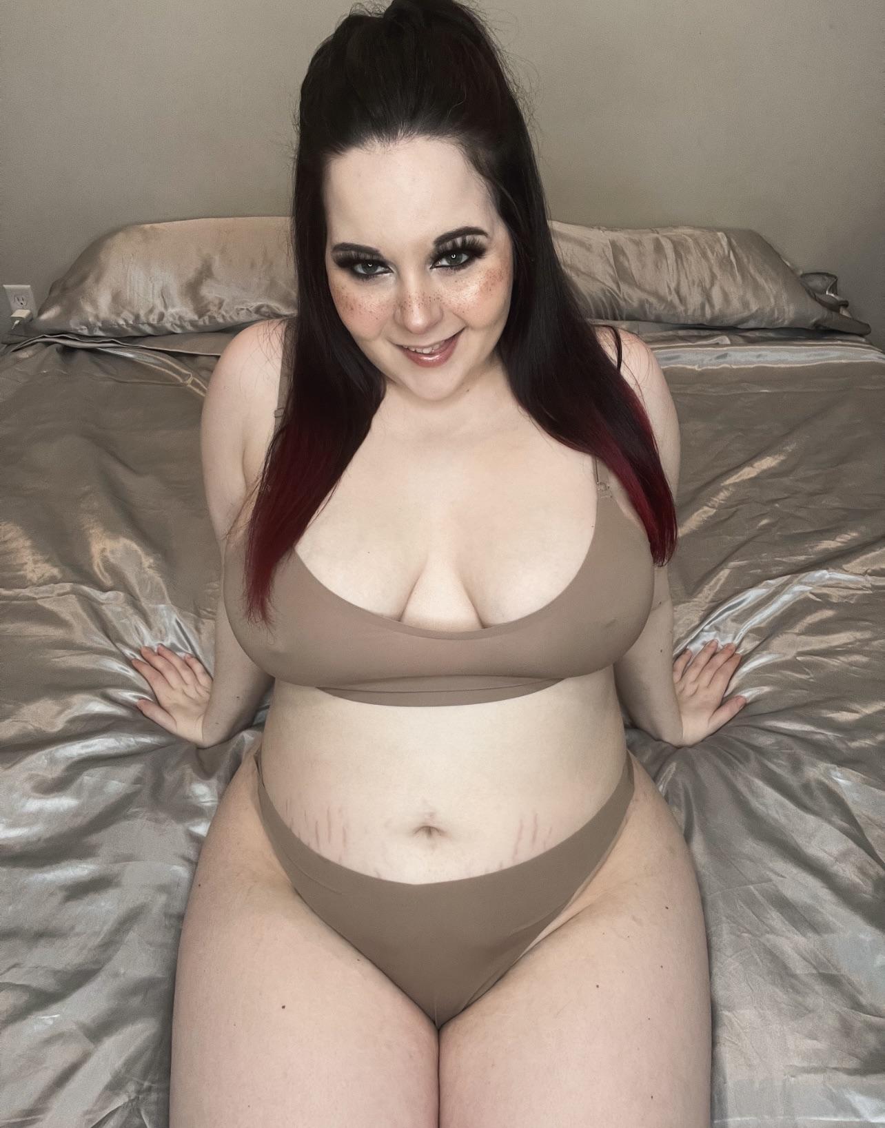Thicker Do you like mom bods with milk filled tits