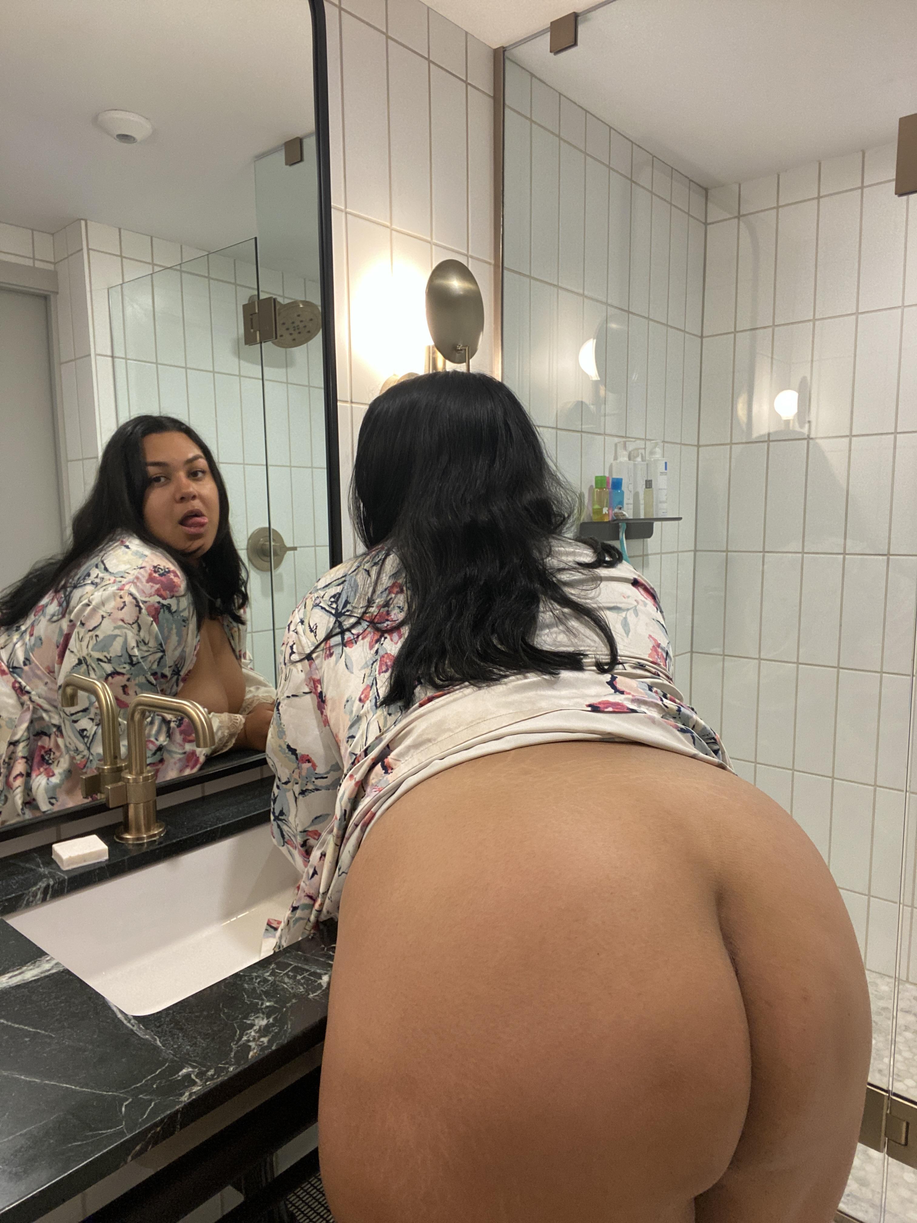 Thicker i wanna get fucked in front of a mirror