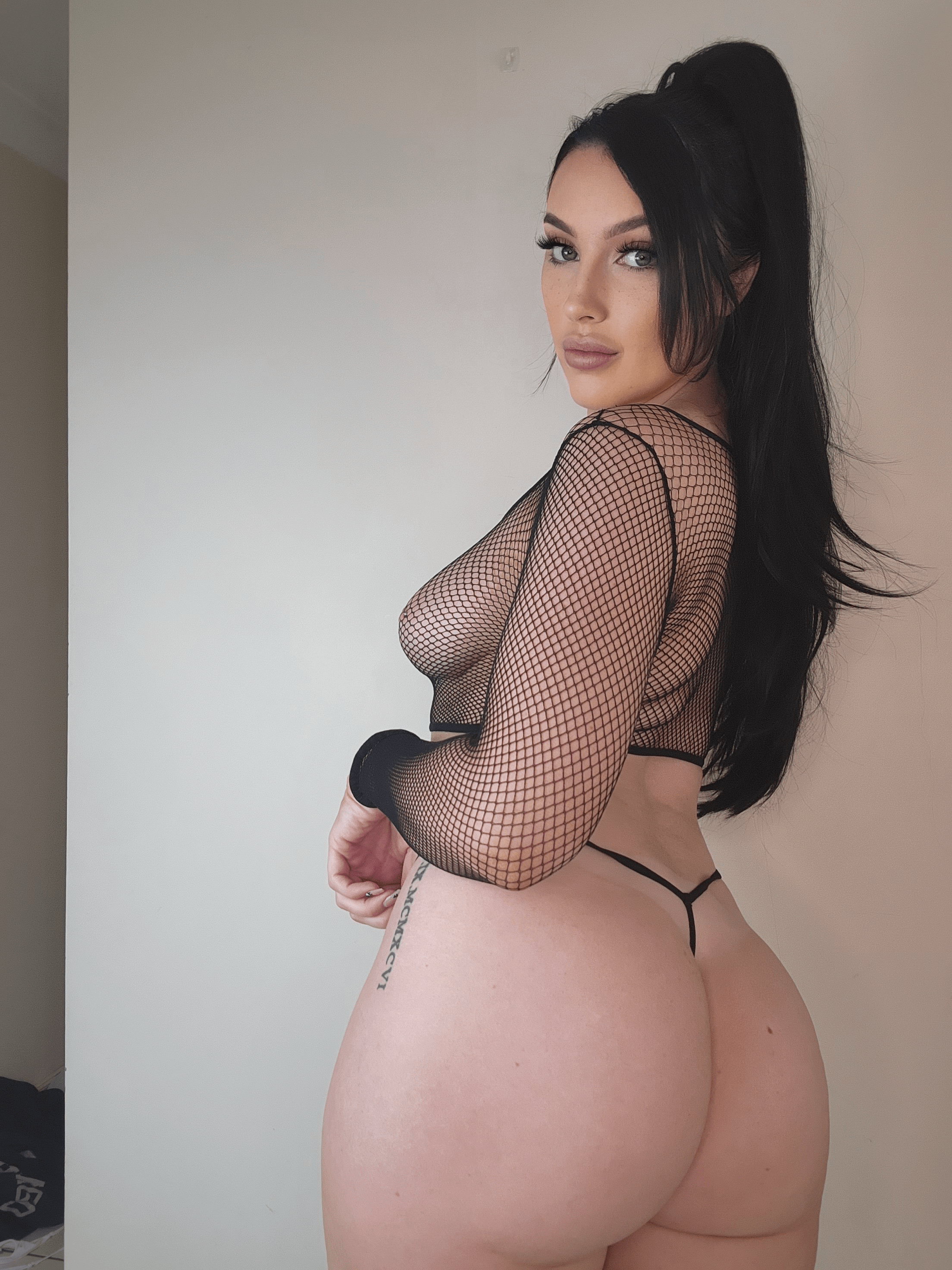 PAWG Hope youre down to be smothered by these cheeks