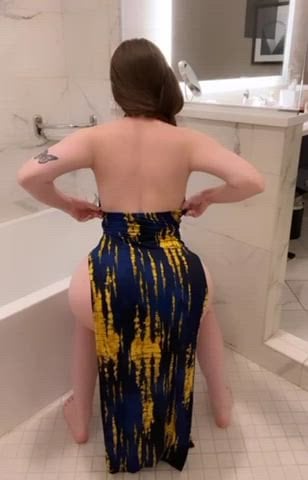 PAWG my type is guys who eat ass on the