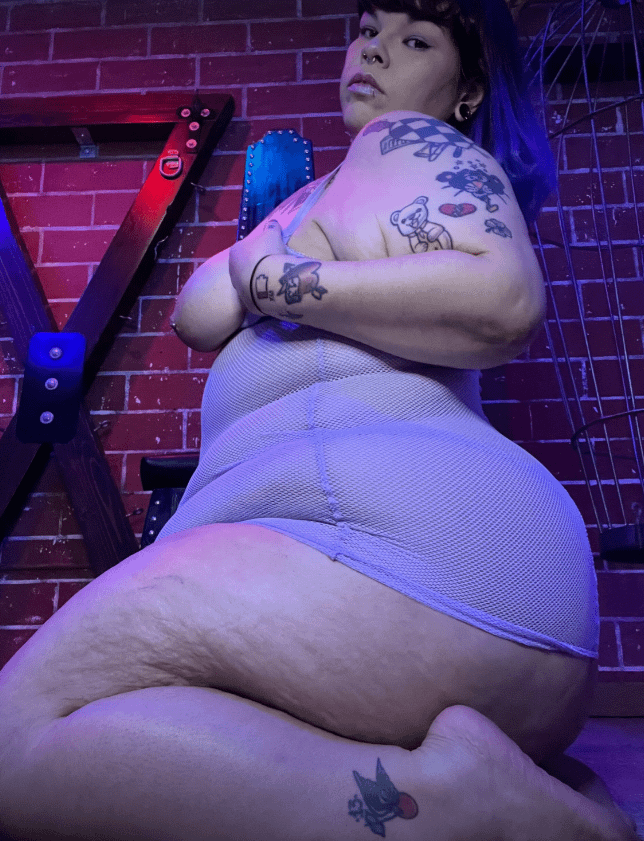 Thicker too much booty for my dress