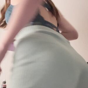 What is your brain thinking when you see me doing this in front of you?