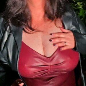 Natural DDs with big areolas under the sun