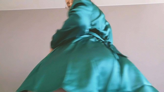 Thicker Thin waist and thick thighs