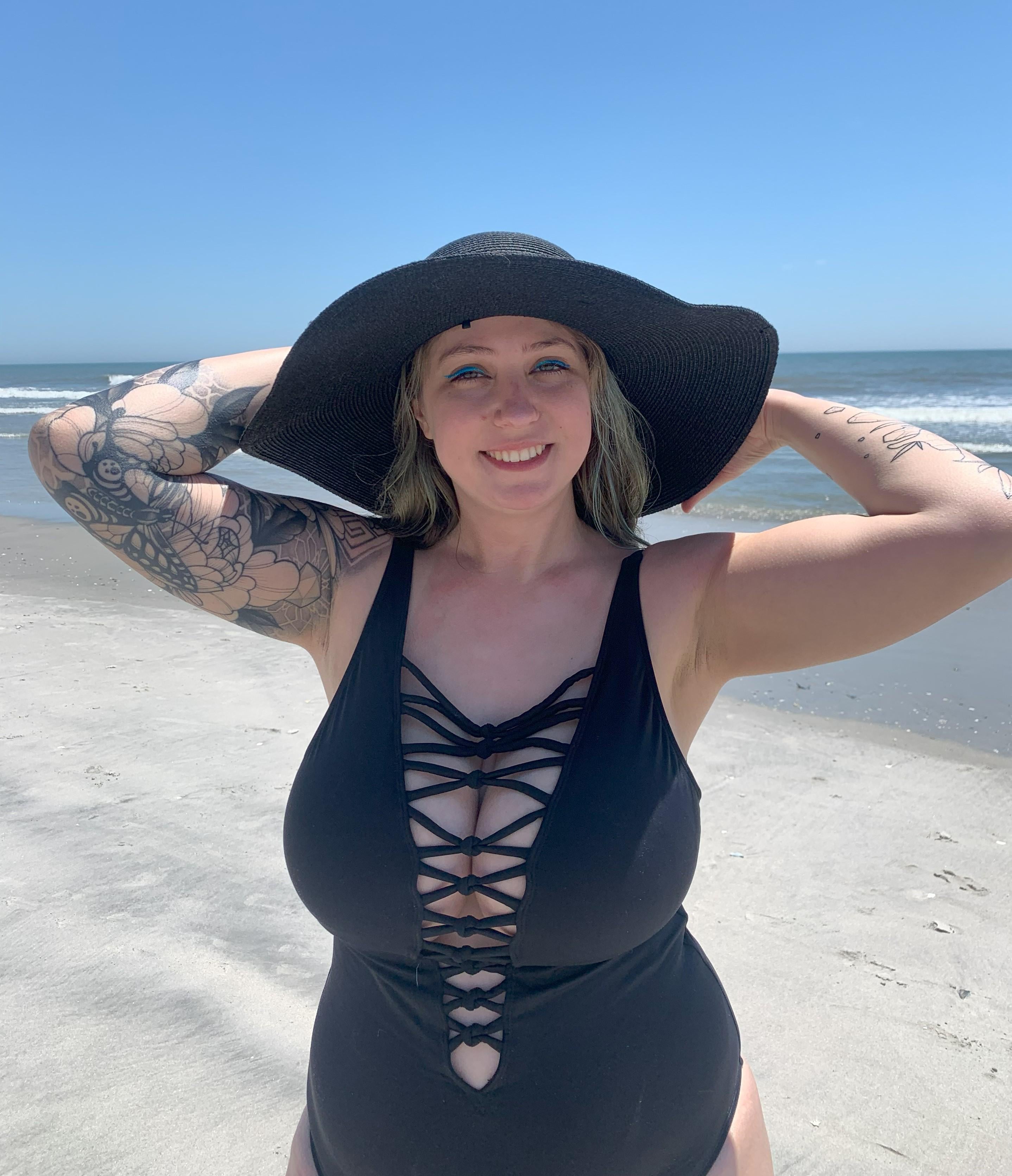 Thick Goth mommies love the beach too Thick White