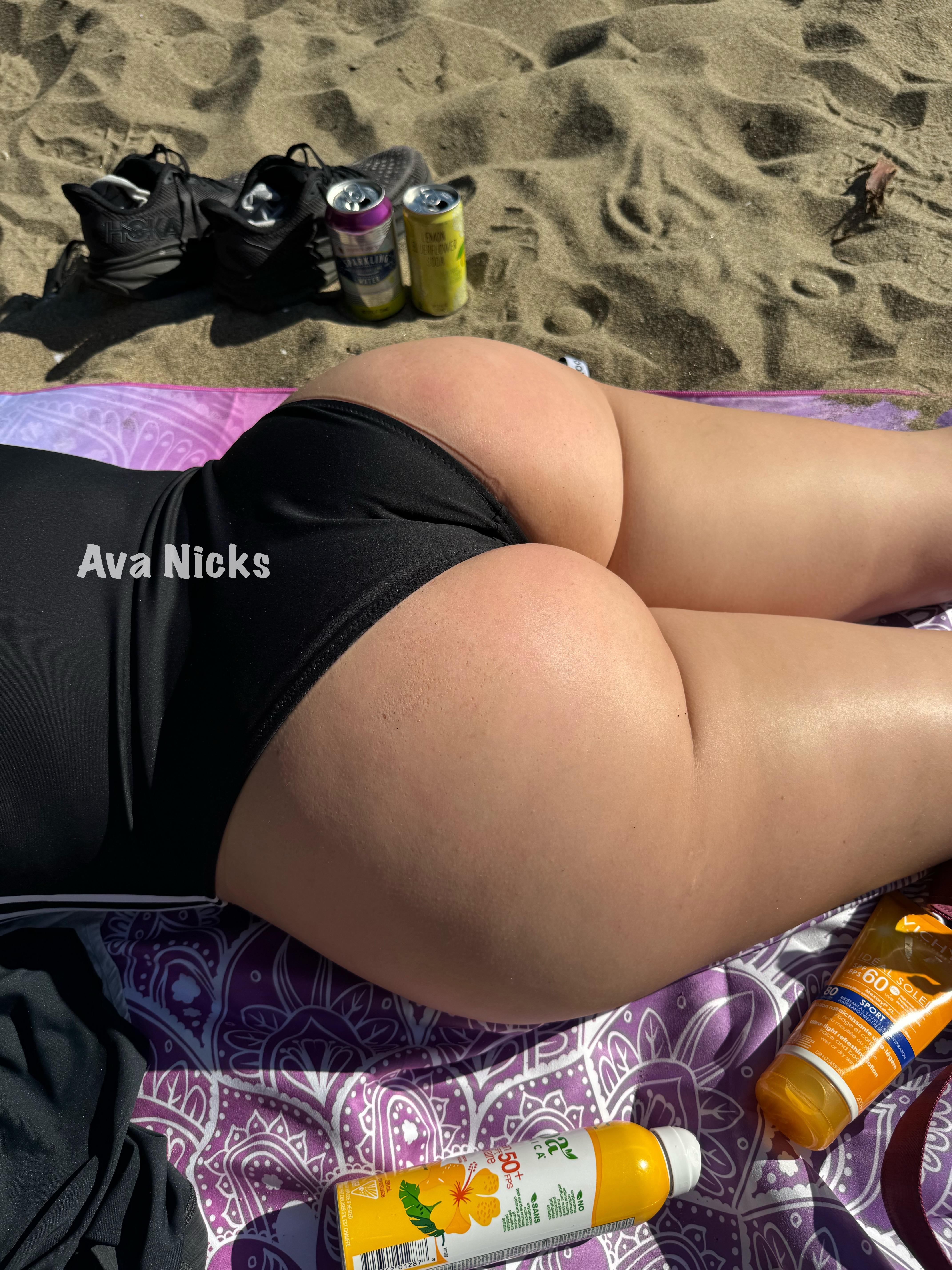PAWG Would I catch you sneaking a peek of these