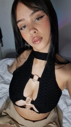 Big boobs for feeding and the perfect pussy for eating