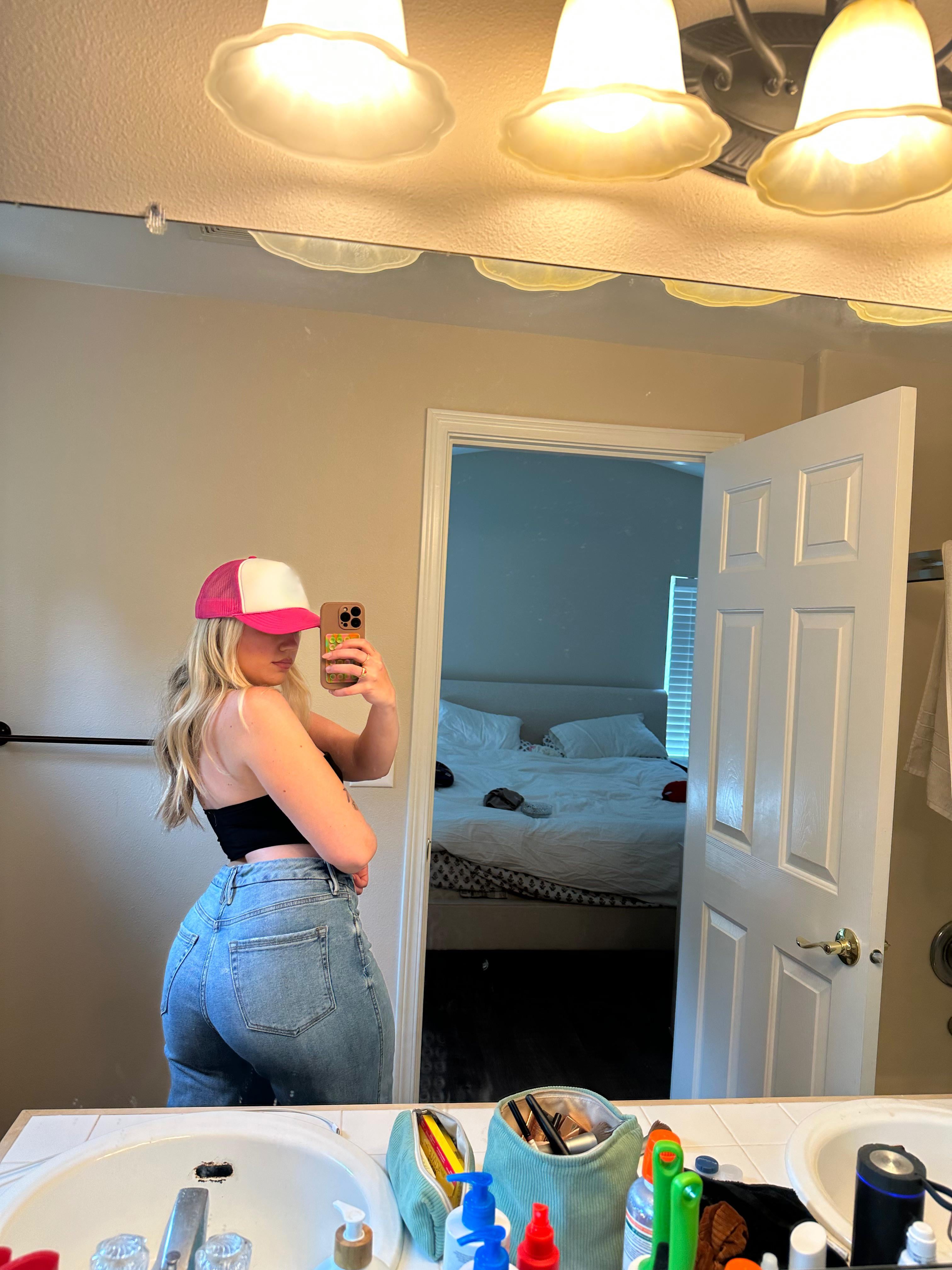 PAWG Baby got back