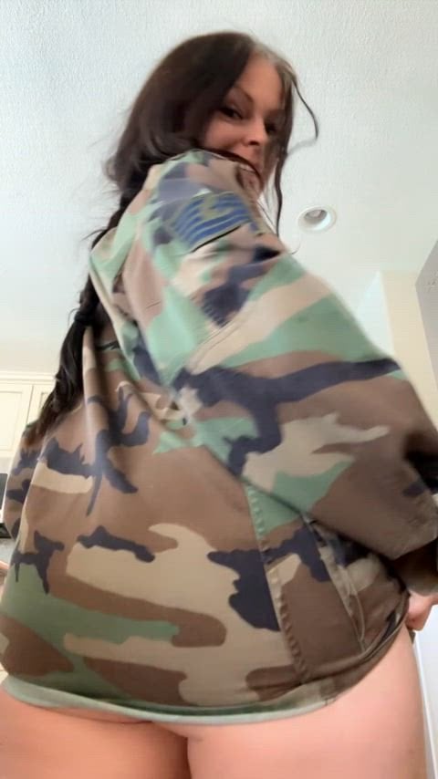 PAWG Camo cant hide this much ass